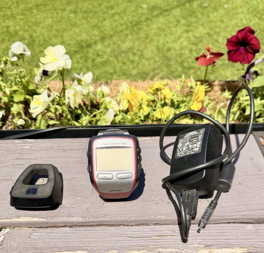 Garmin Forerunner 305 GPS Running Fitness Watch With Charger Works Fully Tested